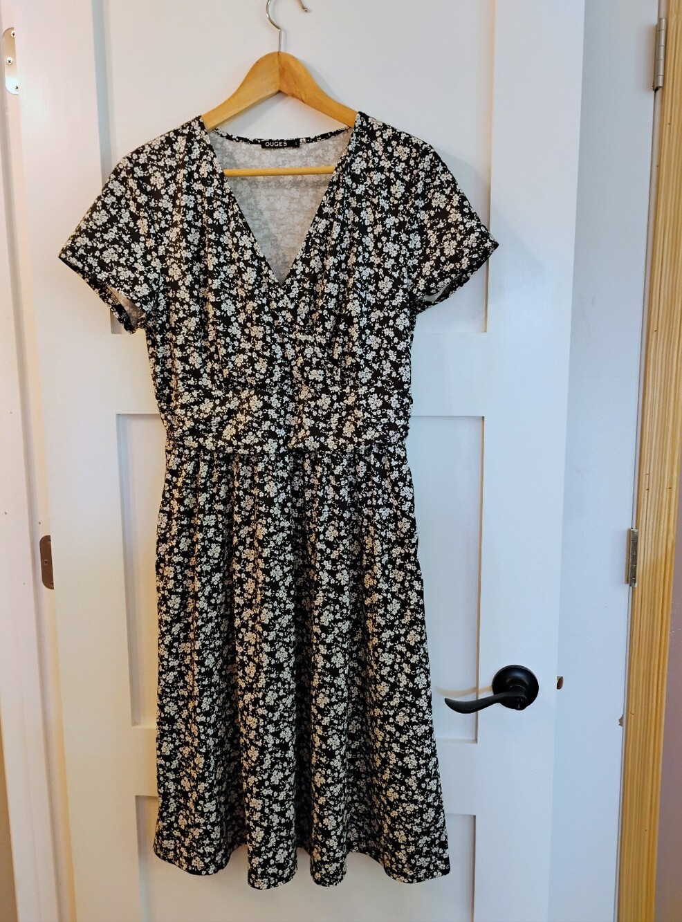 Black Floral V-Neck Midi Dress